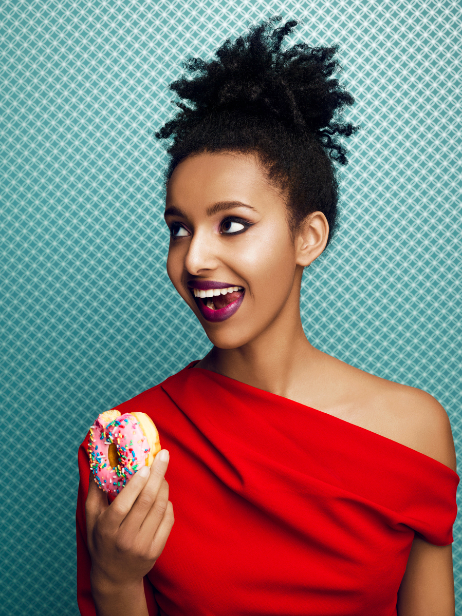 Remo Buess shapes & colors fashion portrait donut